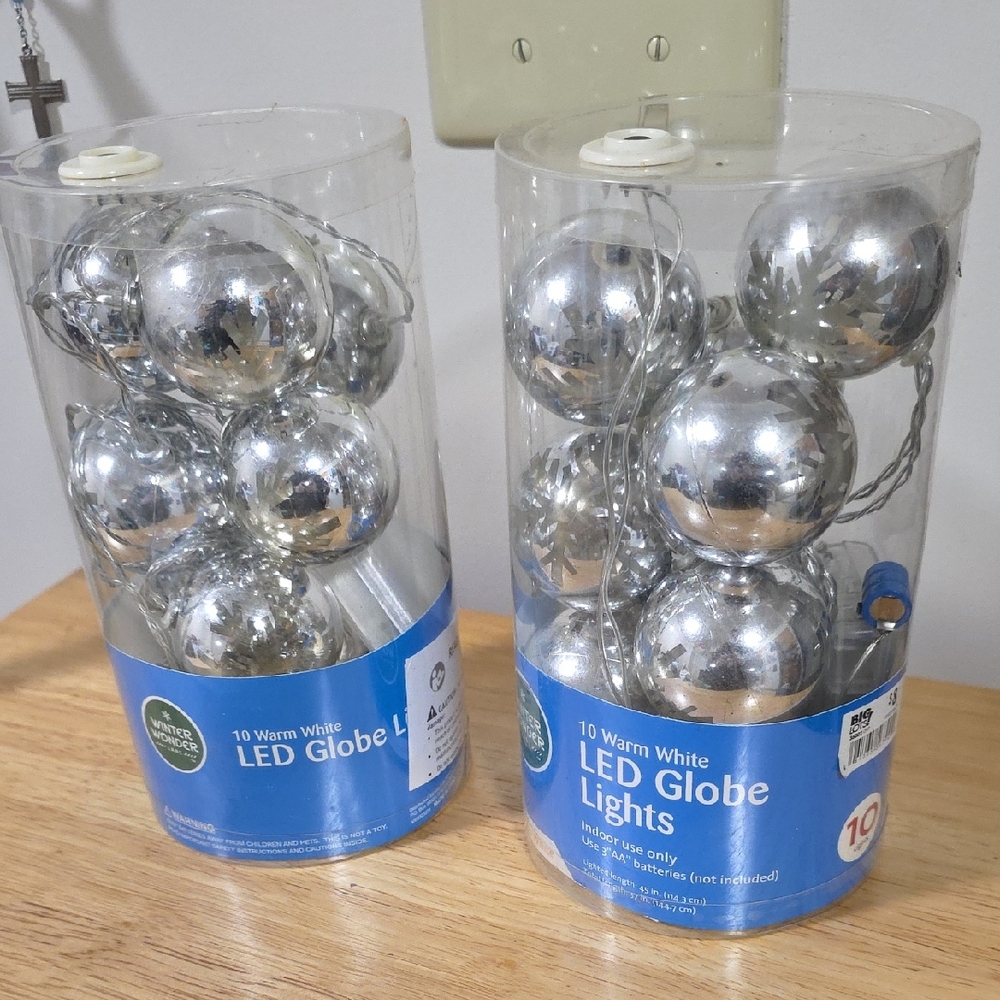 LED Globe Lights - Silver